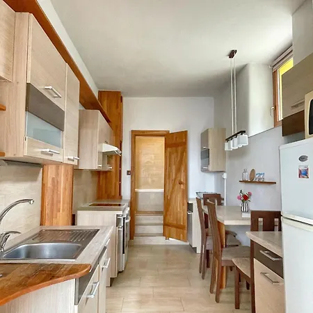 Zazi Toskansko V Nitre - Cely Dom Pri Ferrate نيترا